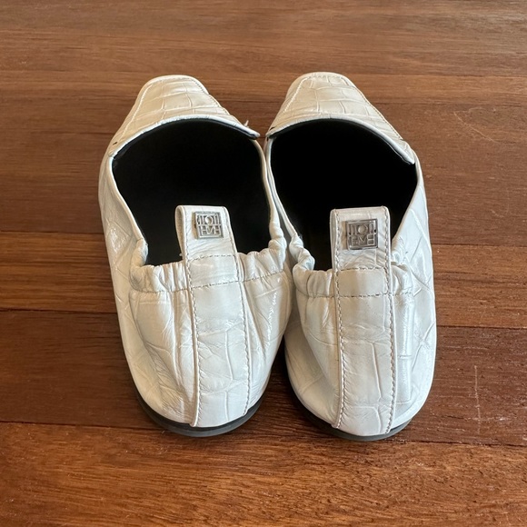 TOTEME The Travel Loafer Croc Embossed Leather Square Toe Flats EU 38 - Picture 3 of 8